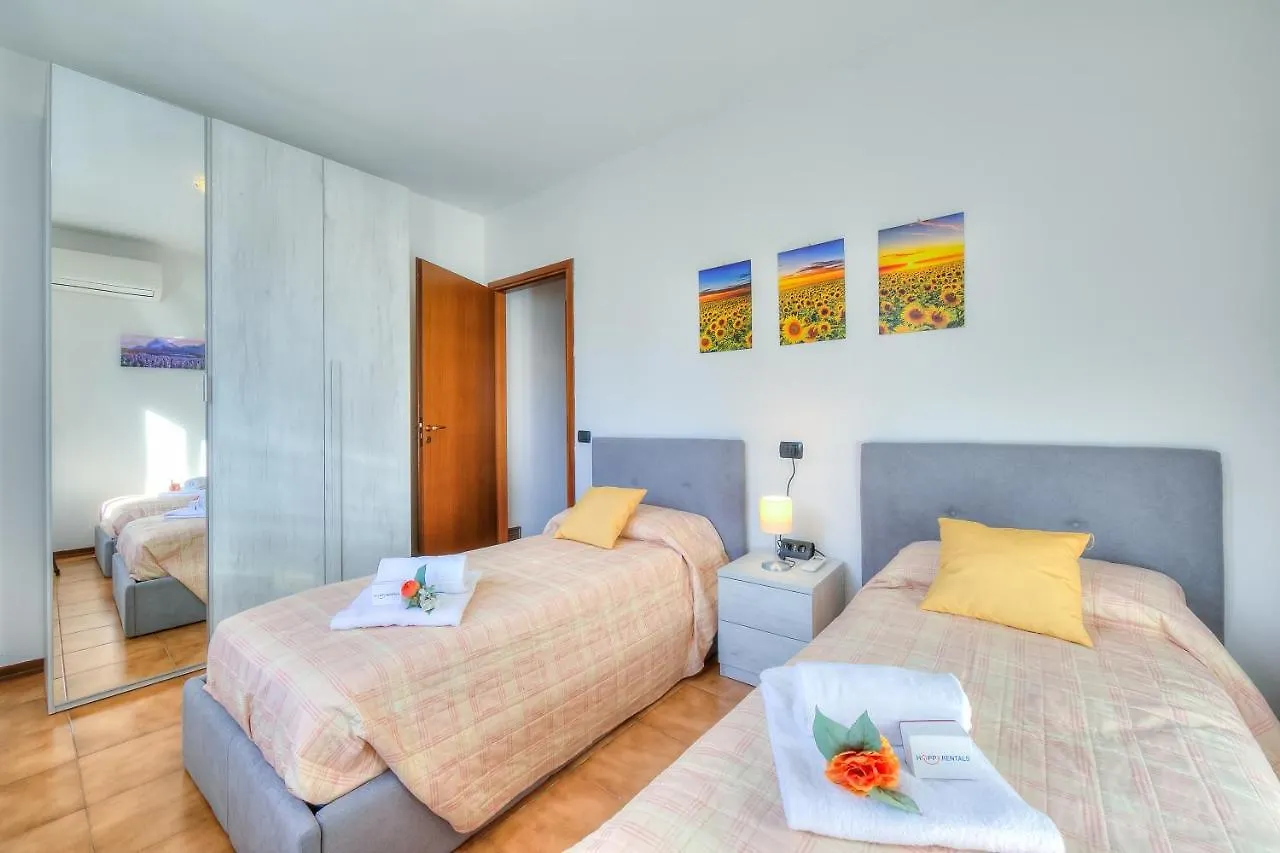 Cedar House Villa Few Minutes From Lake - Happy Rentals Angera