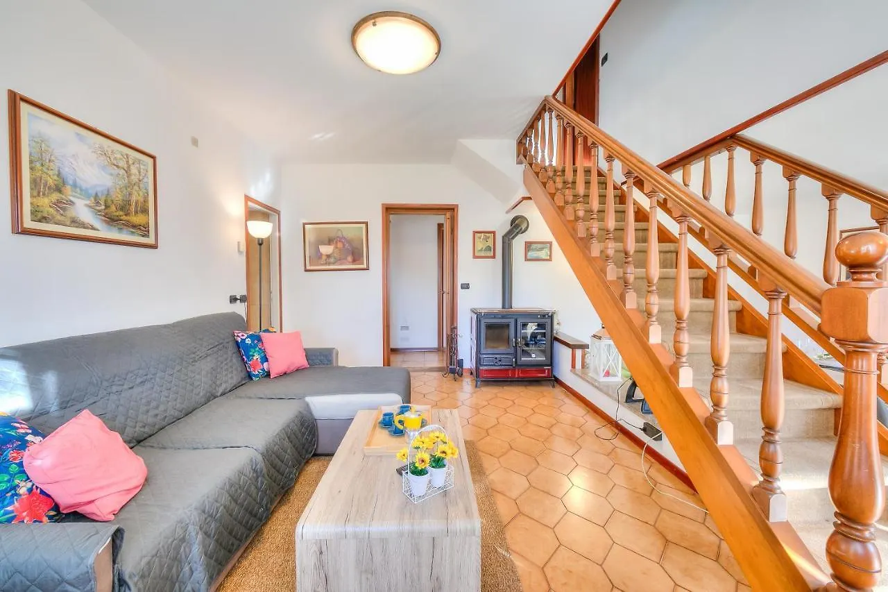 Cedar House Villa Few Minutes From Lake - Happy Rentals Angera Italy