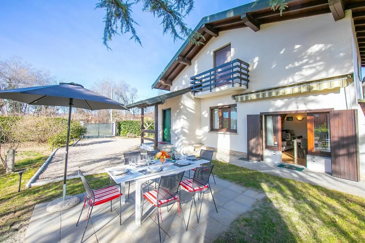Cedar House Villa Few Minutes From Lake - Happy Rentals Angera 0*,  Italy